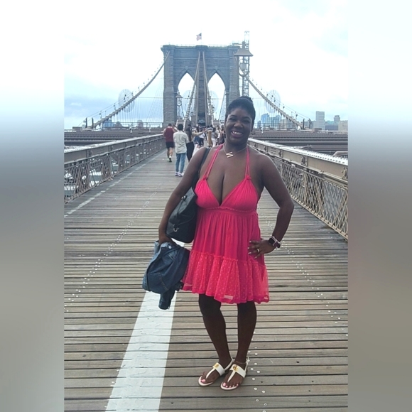 Halter back layered dress - Picture 2 of 5